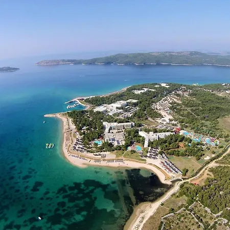 Konukevi And With Parking Space Solaris, - 12269 3*