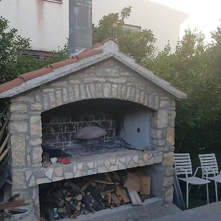 And With Parking Space Solaris, - 12269 Guest house 3*