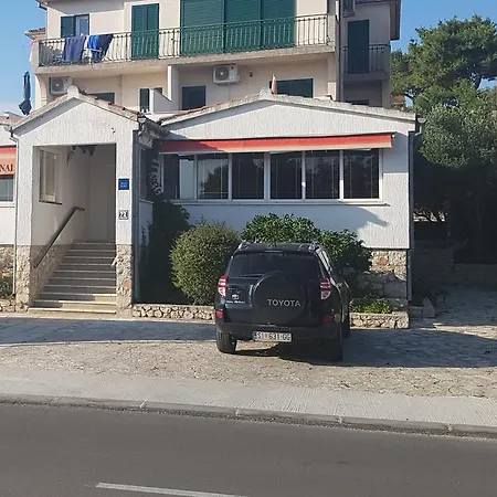 And With Parking Space Solaris, - 12269 Gostinjska kuća Sibenik