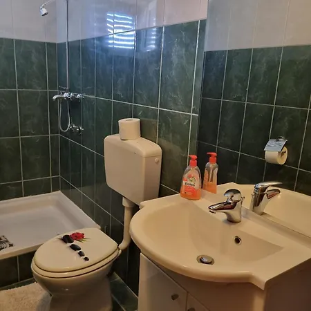 And With Parking Space Solaris, - 12269 3* Šibenik