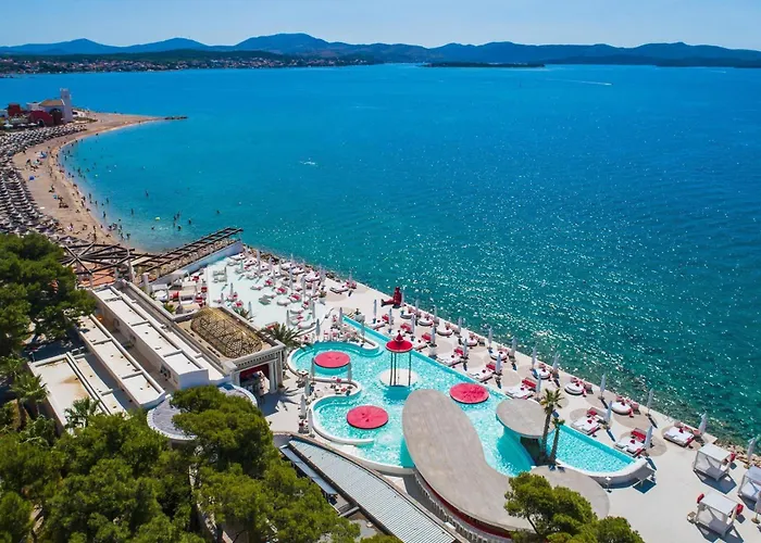 Гостевой дом And With Parking Space Solaris, - 12269